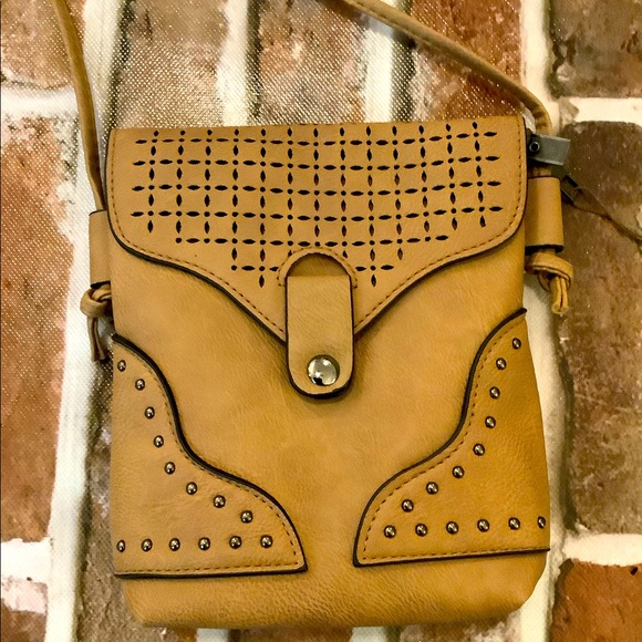 Treska Handbags - New Boutique brand crossbody bag